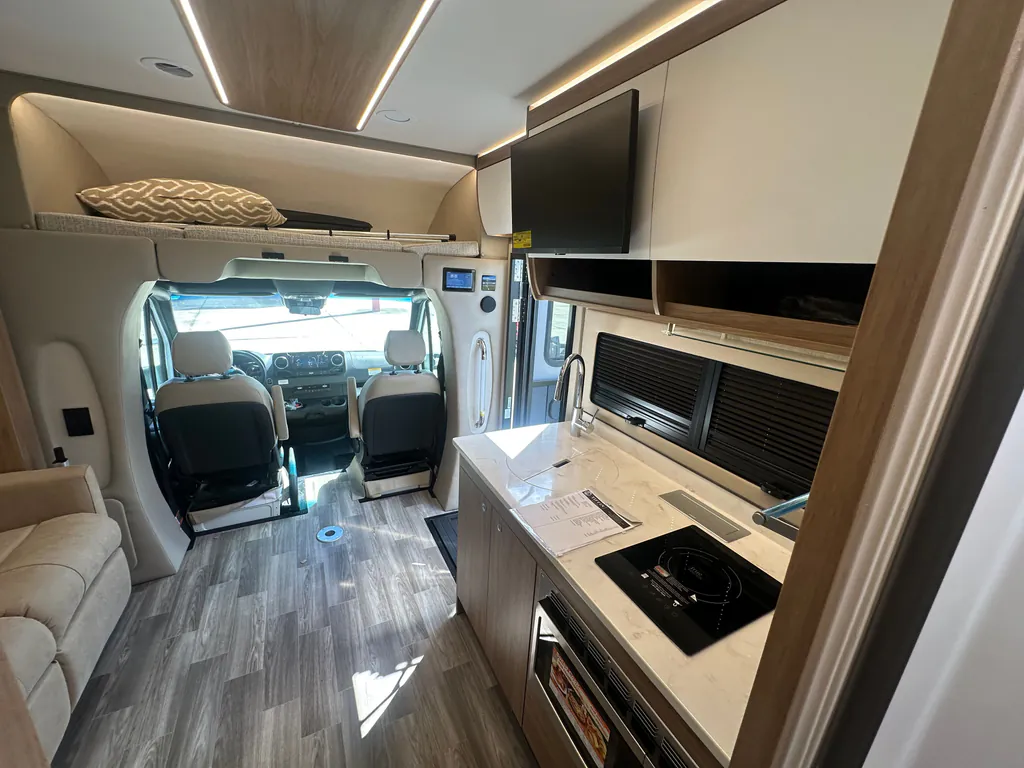 2026 Tiffin Wayfarer 25 XLW, Photos photo 38