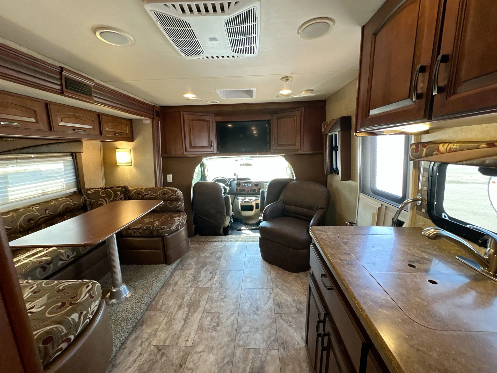 2014 Jayco Melbourne 28F — living area main
