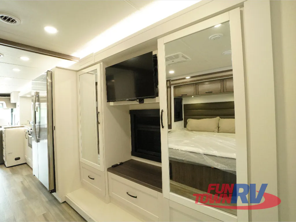 2026 Entegra Coach Vision XL 36C, Photos photo 24