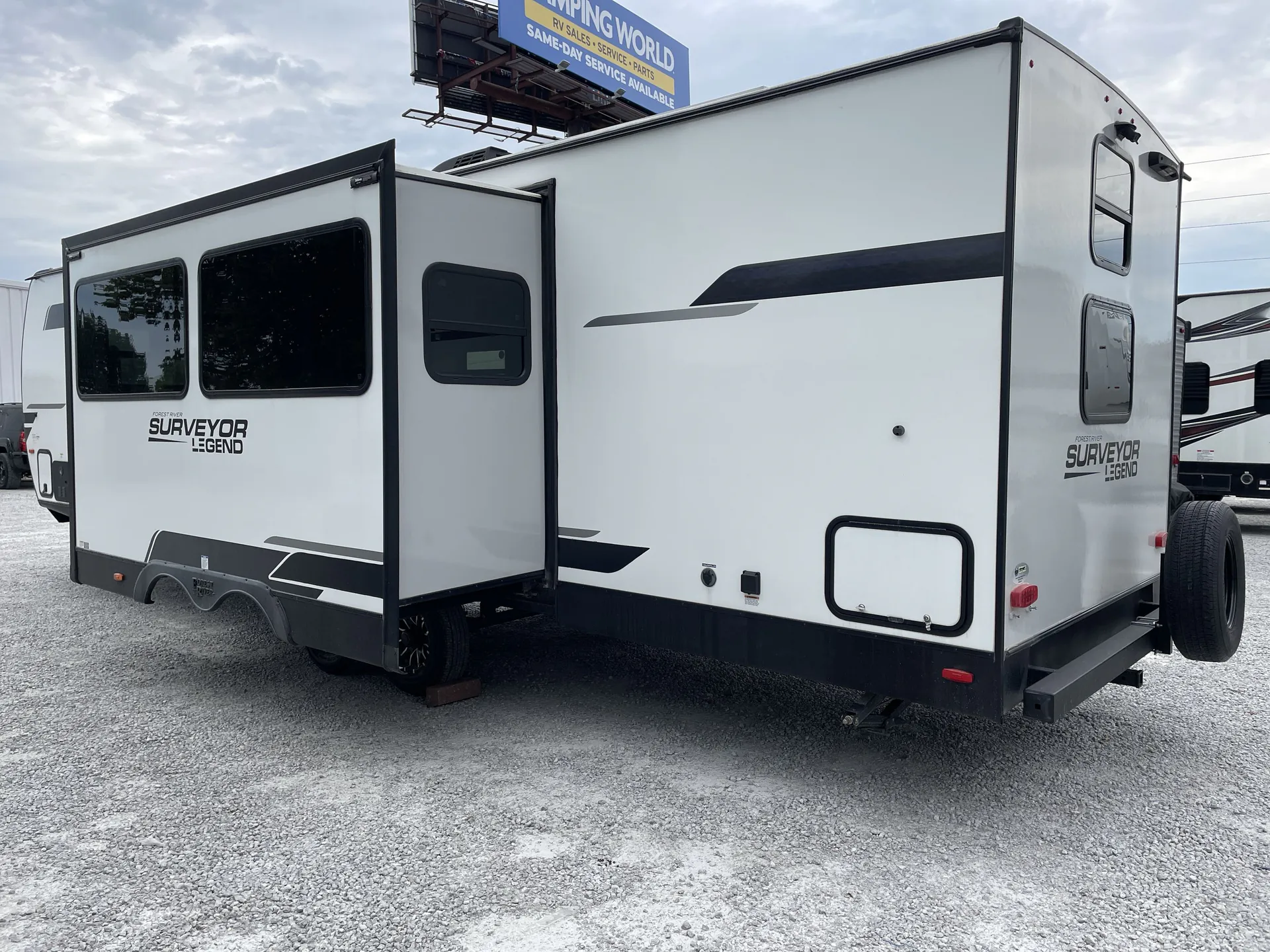 2024 Forest River Surveyor Legend 296QBLE — off campside