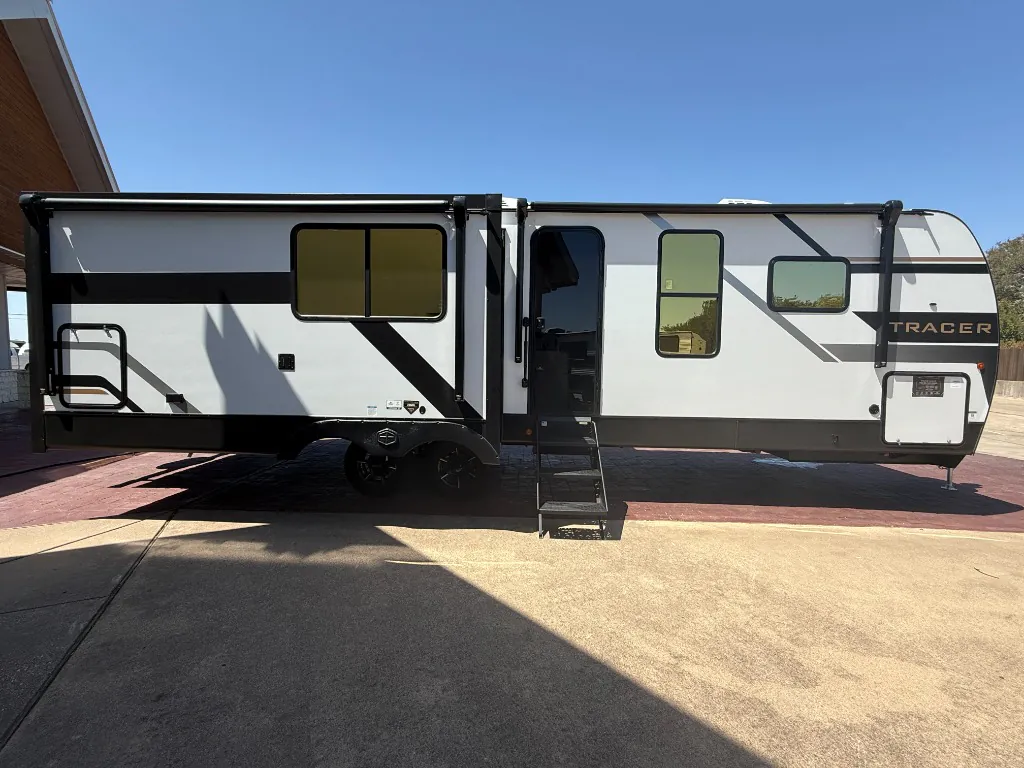 2027 Forest River Tracer 286RL - Photo 4