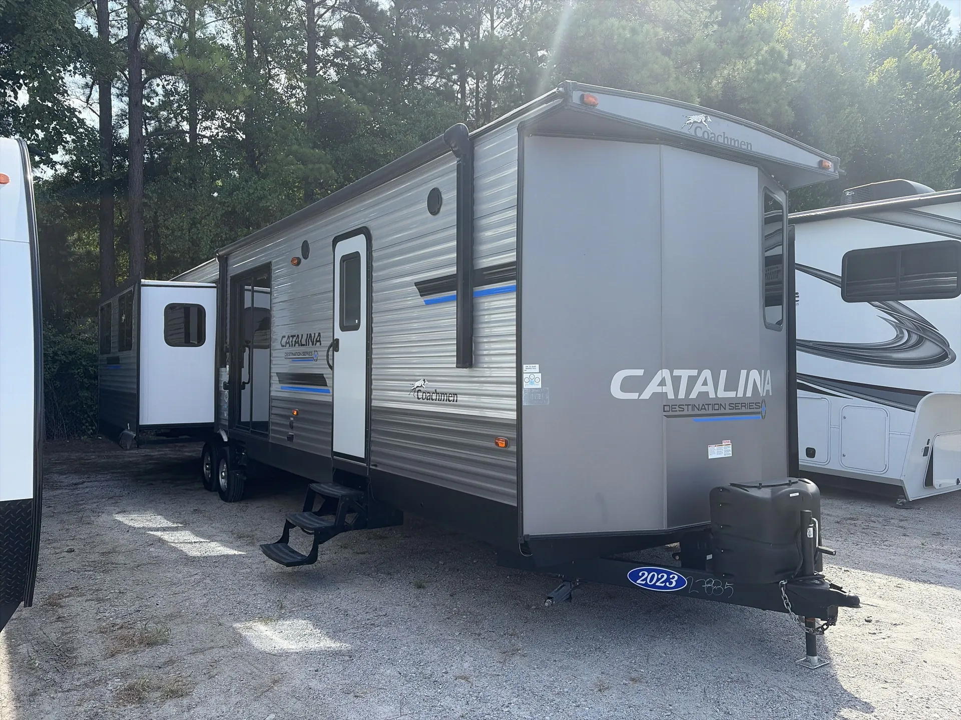 2023 Coachmen Catalina Destination 39RLTS - Photo 2