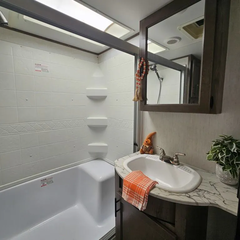 2021 Forest River Sabre 36BHQ, Photos photo 18