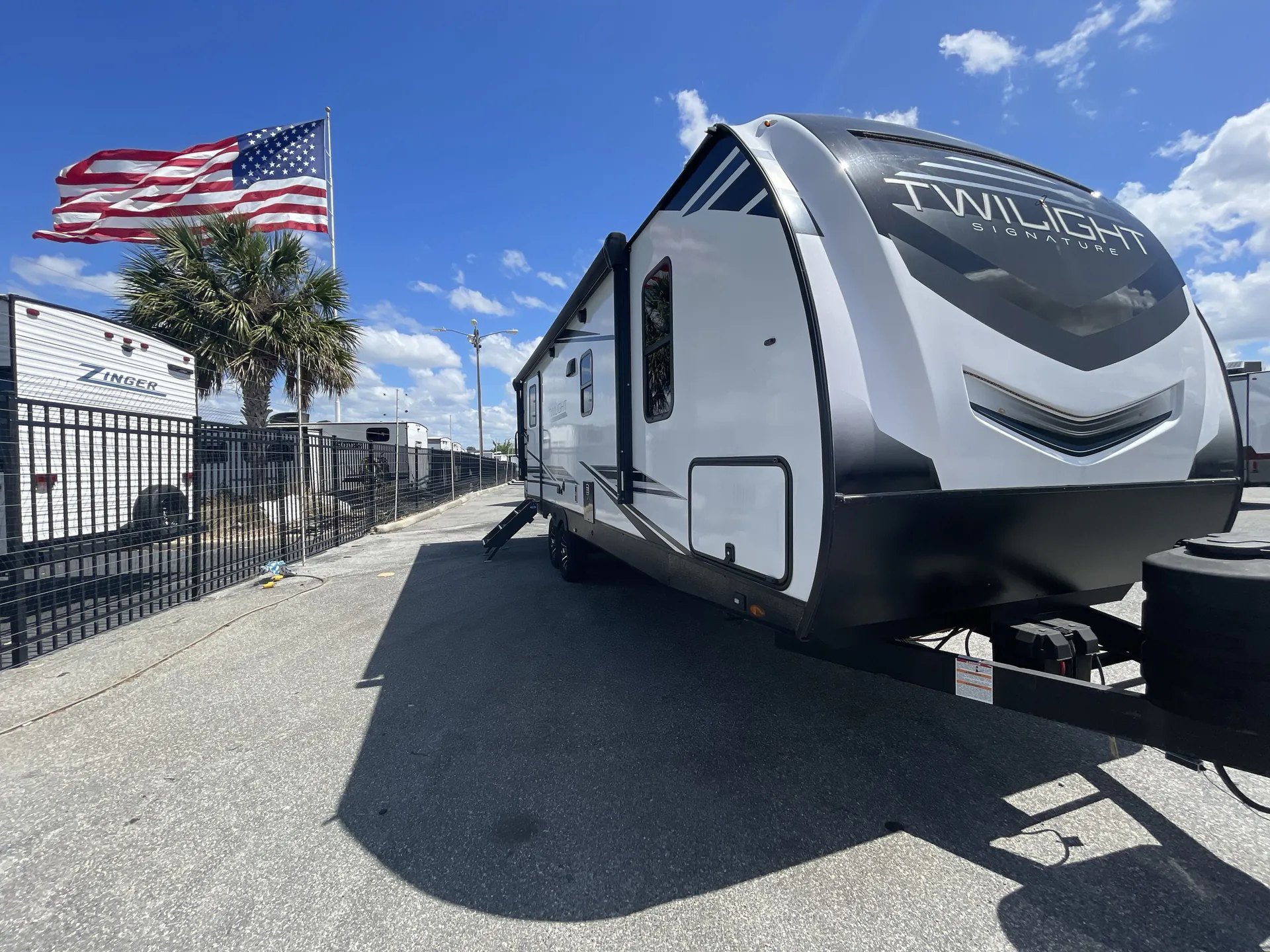 2024 Cruiser RV Twilight TWS 26RB - Photo 2