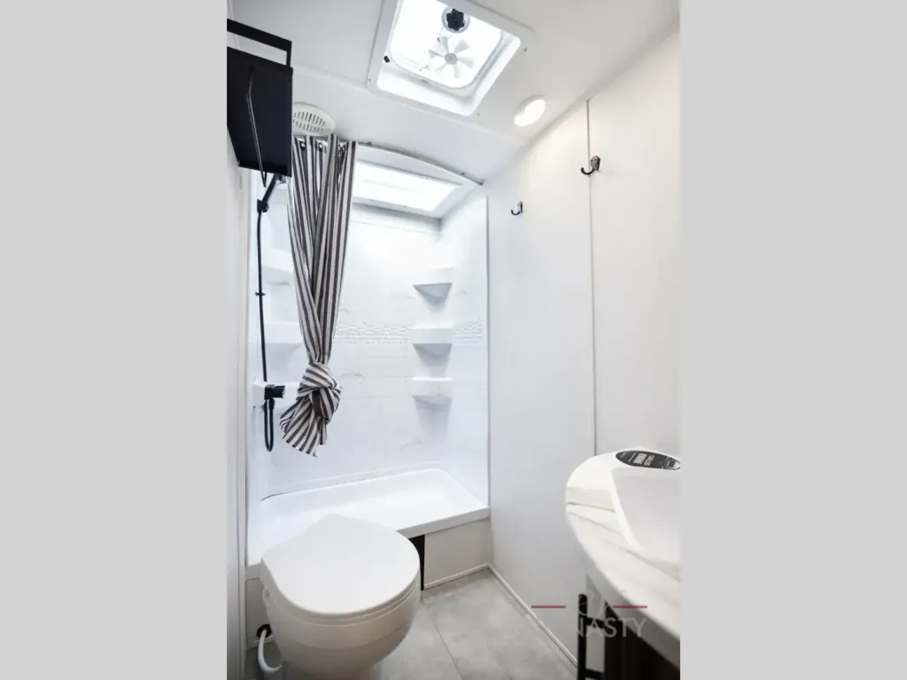 2027 Forest River Tracer 230BH, Photos photo 11