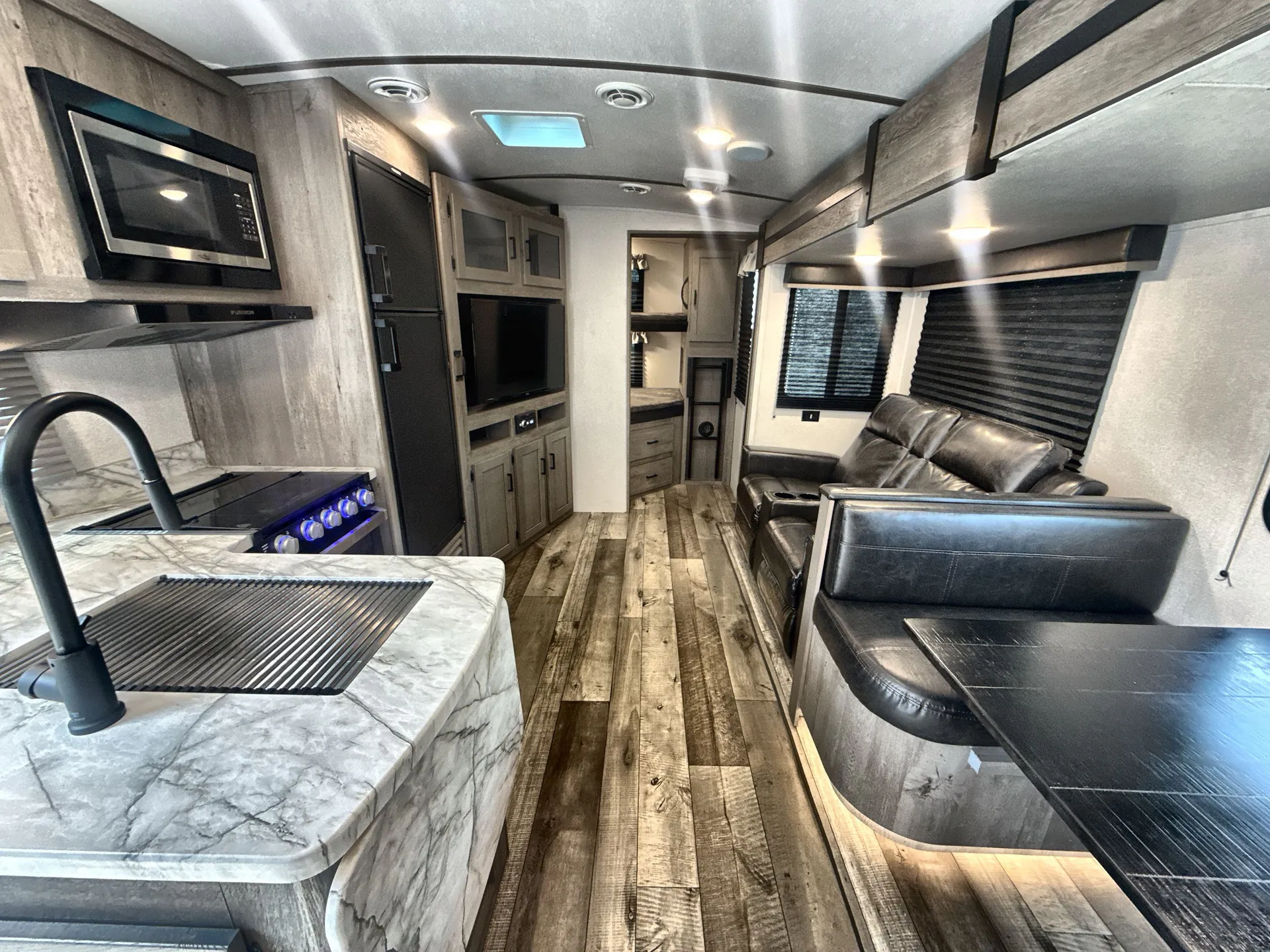 2021 Keystone Outback Ultra-Lite 291UBH — living area main