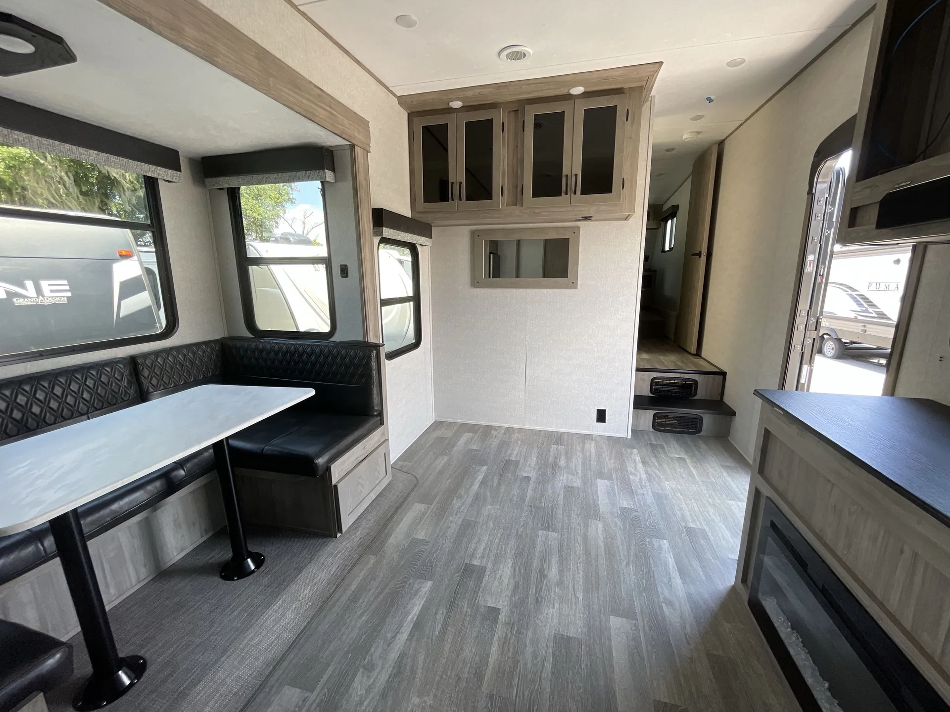 2024 Coachmen Chaparral Lite 274BH — cabinet