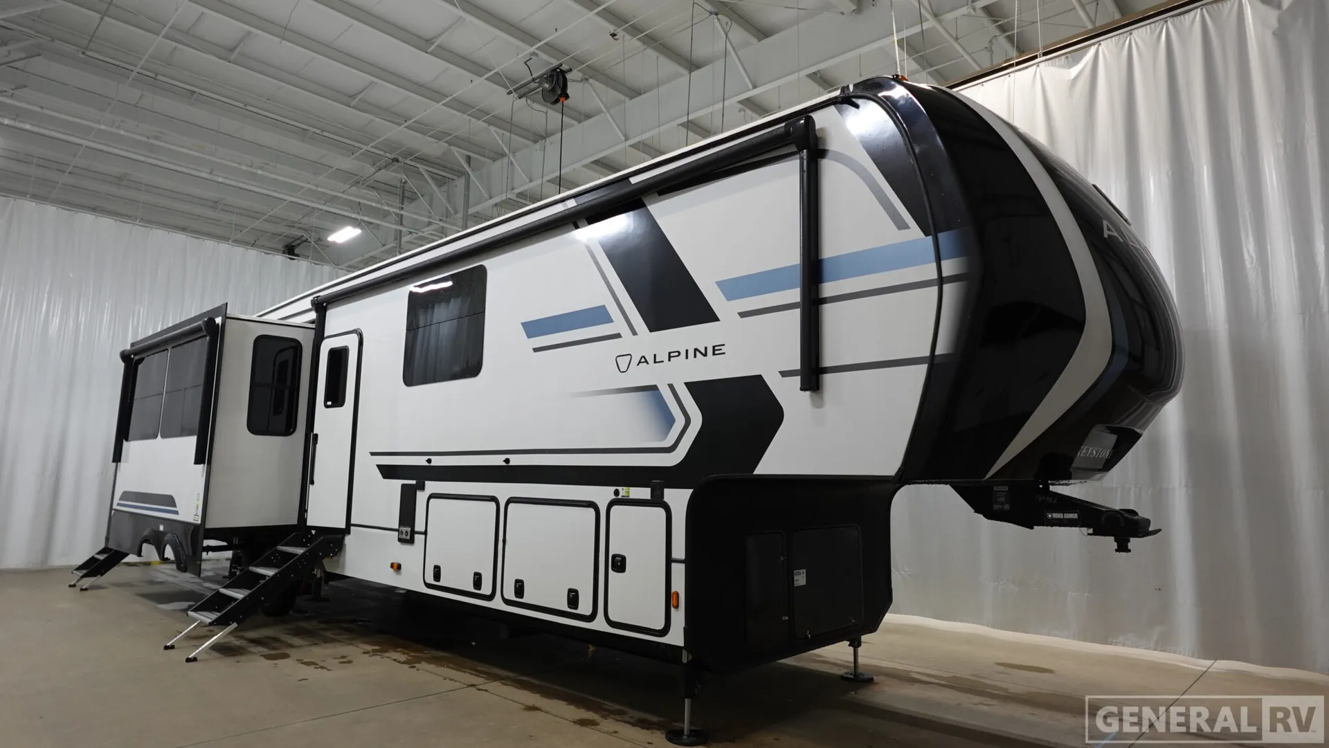 2026 Keystone Alpine 3910RK - Photo 2