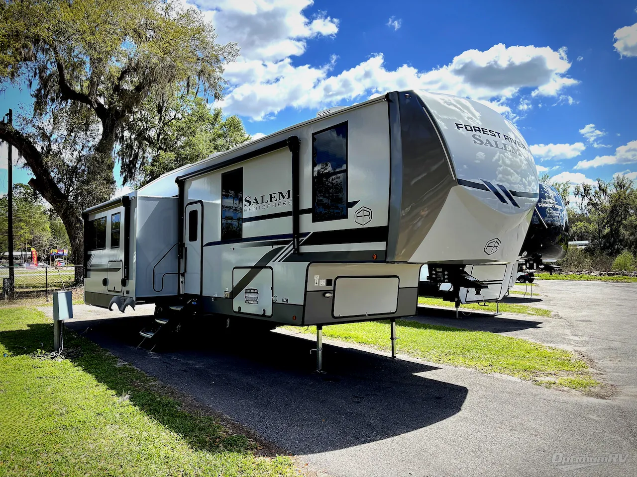2026 Forest River Salem Hemisphere 321DRL dealer photo 1 from Optimum RV