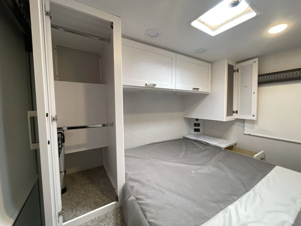 2026 Thor Motor Coach Freedom Elite 28HZ, Photos photo 20