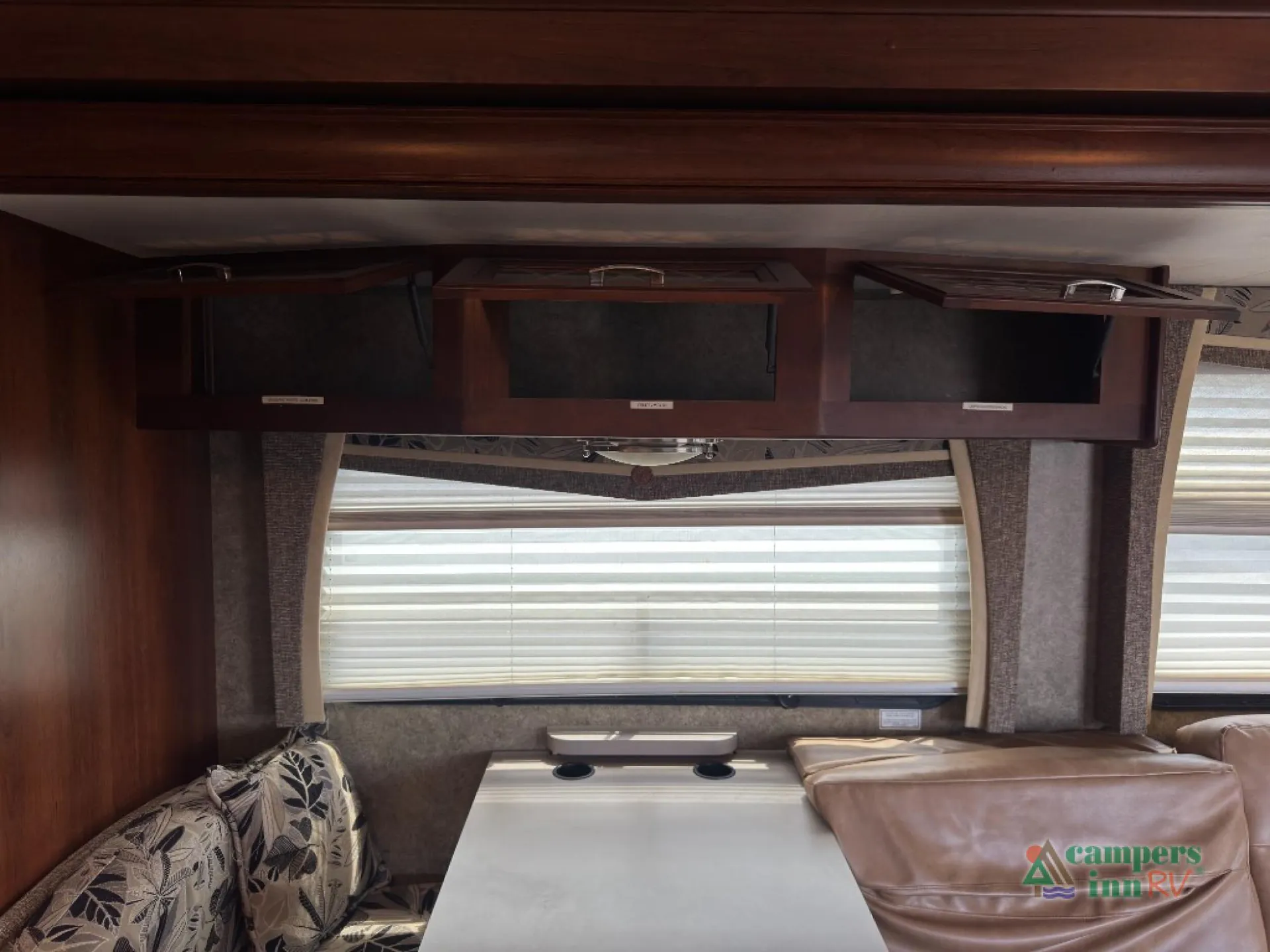 2014 Forest River Georgetown 351DS - Photo 4