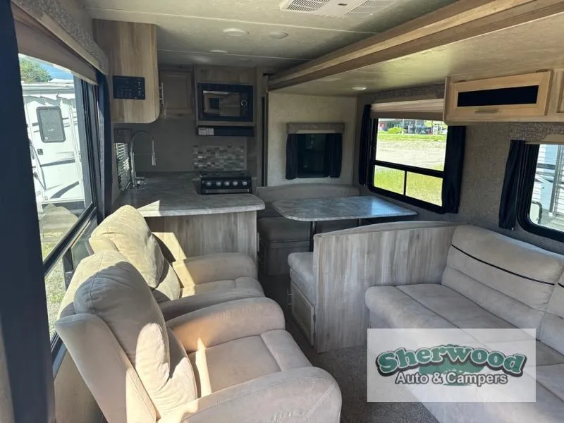 2019 Coachmen Catalina Legacy Edition 283RKS - Photo 2
