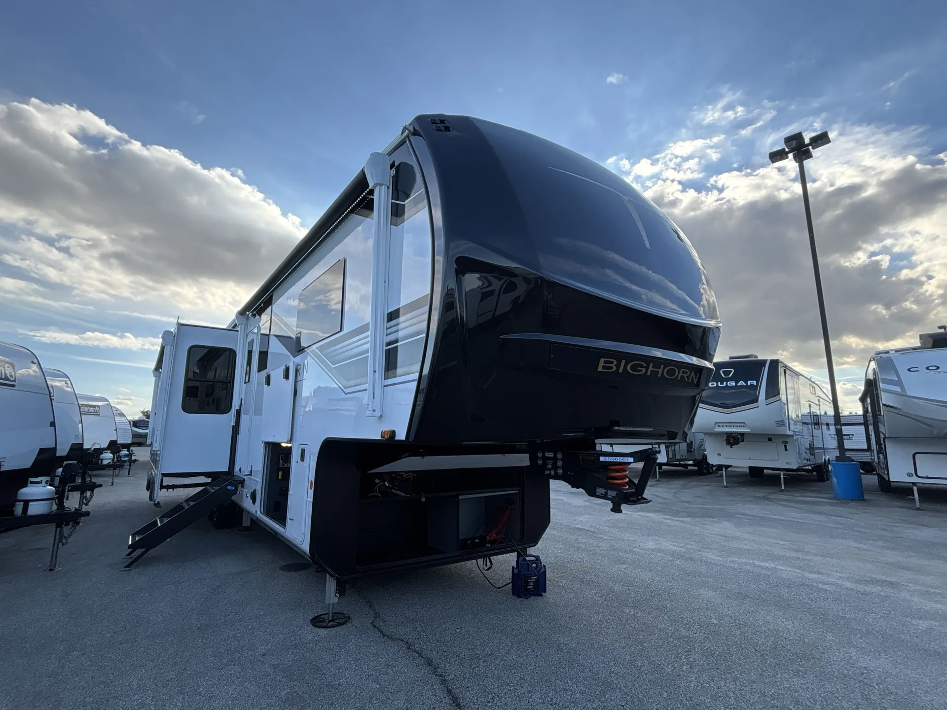 2026 Heartland Bighorn 36RK - Photo 2