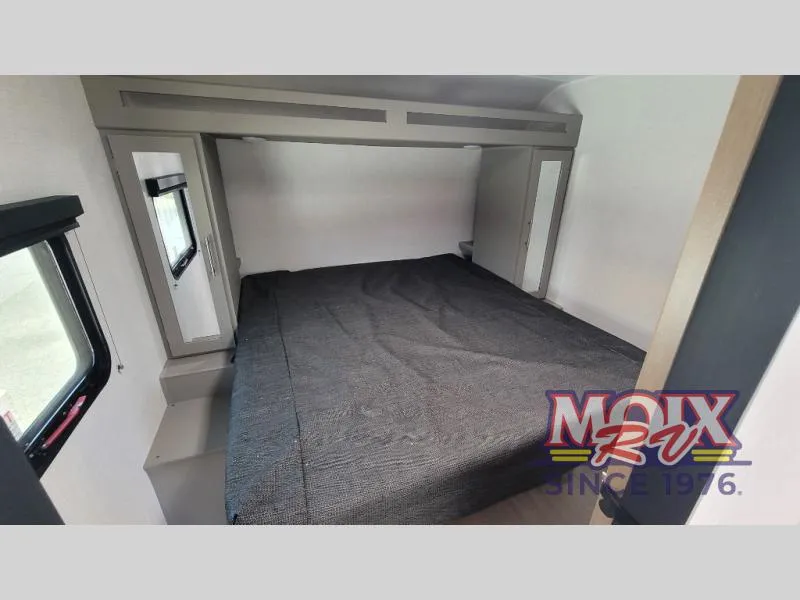 2027 Keystone RV Hideout 210RL - Photo 4