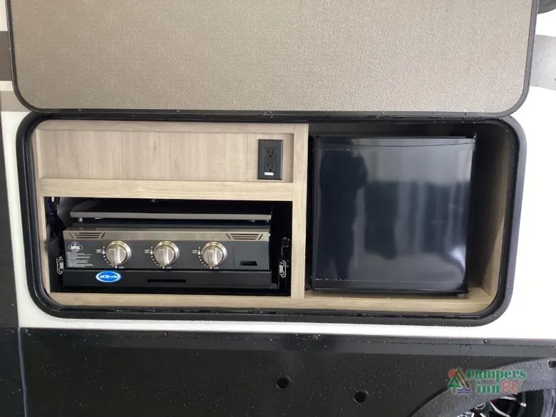 2026 Grand Design Imagine 2670MK - Photo 3