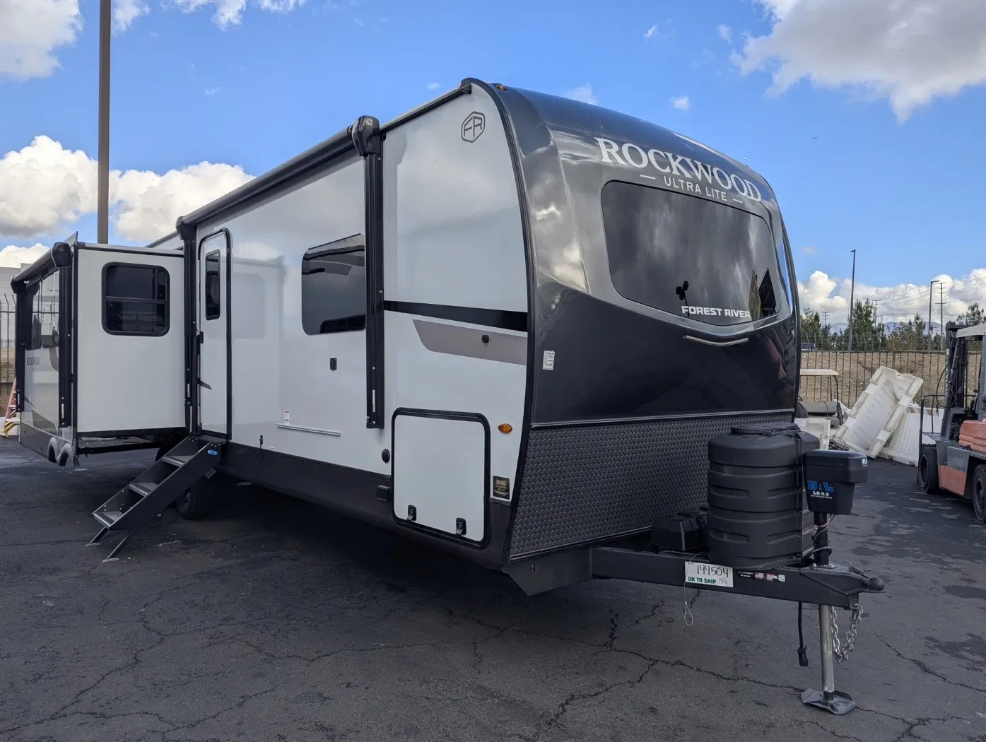 2026 Forest River Rockwood Ultra Lite 2906RL - Photo 2