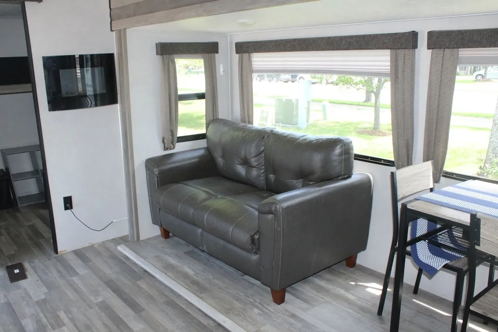 2020 Forest River Vibe 28BH, Photos photo 8
