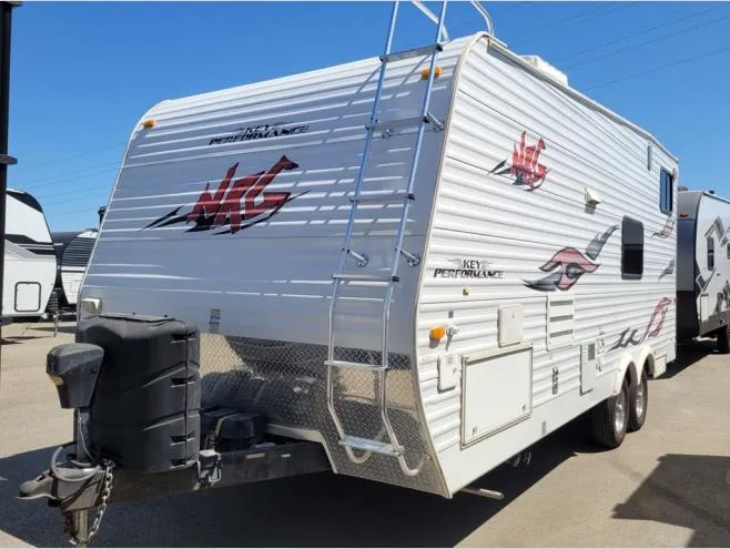 2006 Keystone RV NRG 220FB - Photo 2