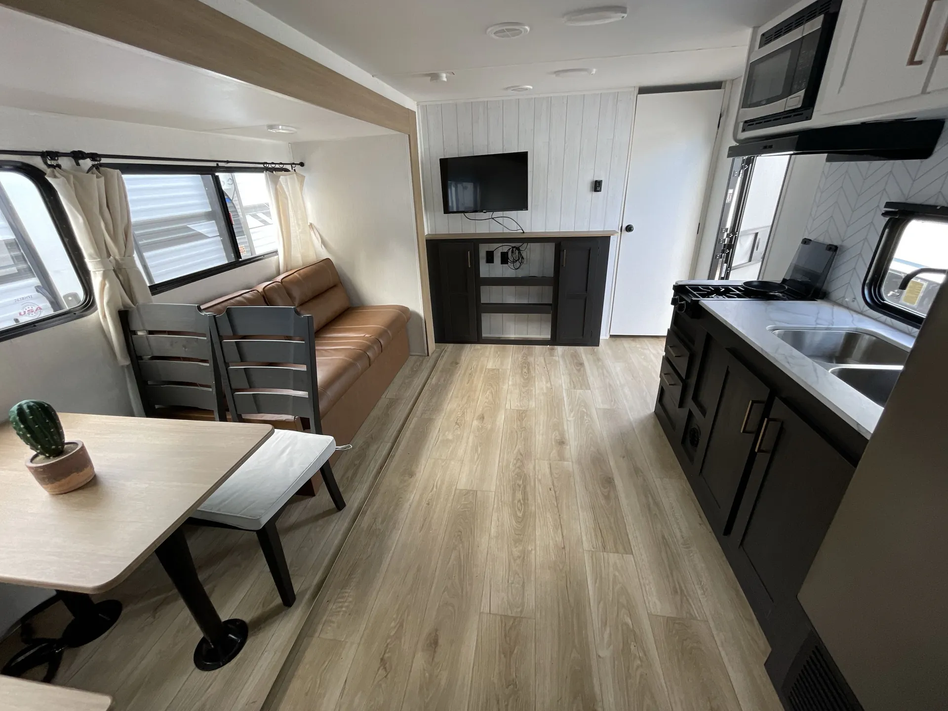 2024 Heartland Pioneer BH261 — living area main