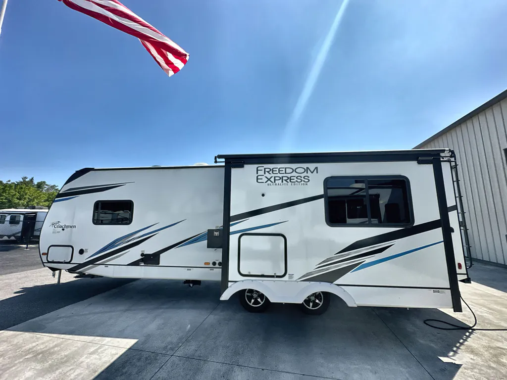 2023 Coachmen Freedom Express Ultra Lite 274RKS, Photos photo 6