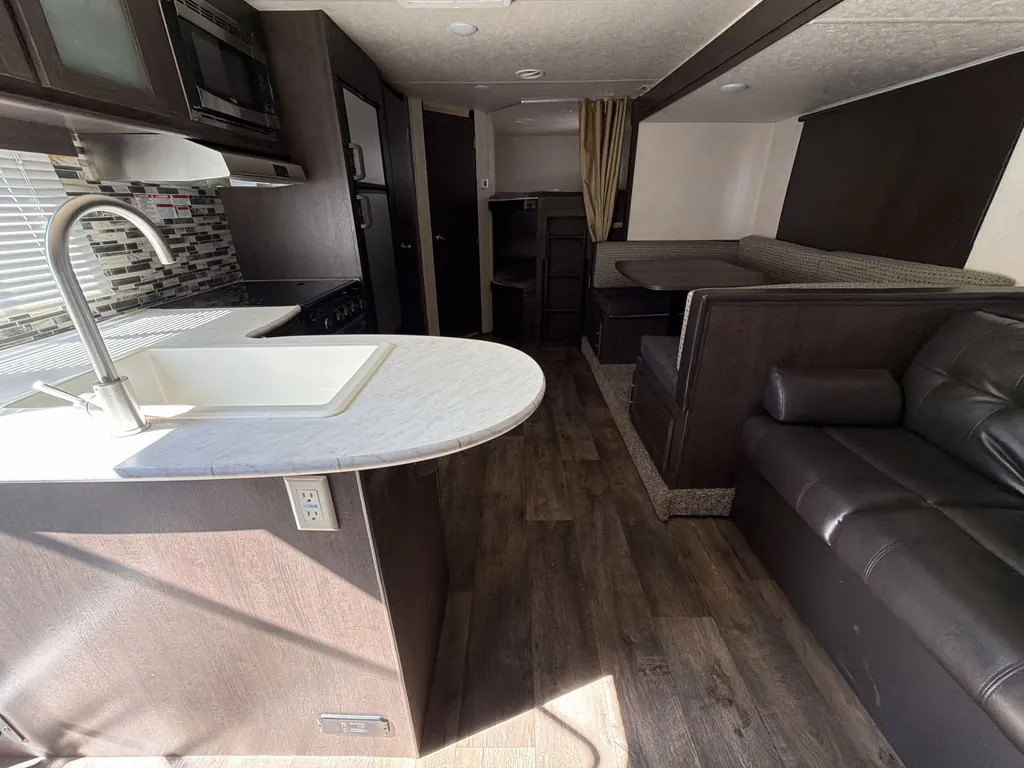 2018 Forest River Salem Cruise Lite 263BHXL, Photos photo 2