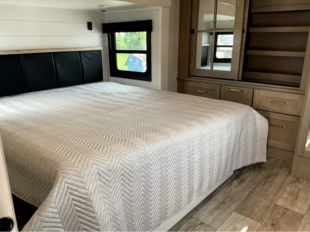 2026 Jayco Eagle 360DBOK - Photo 4