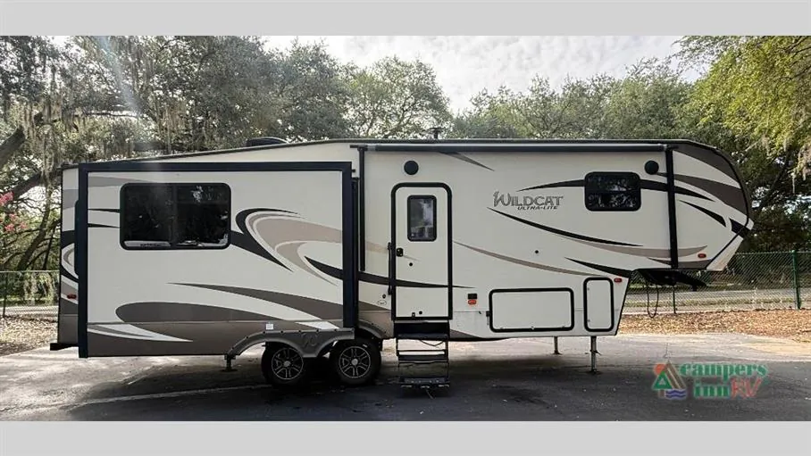 2018 Forest River Wildcat 30GT — Photo 8