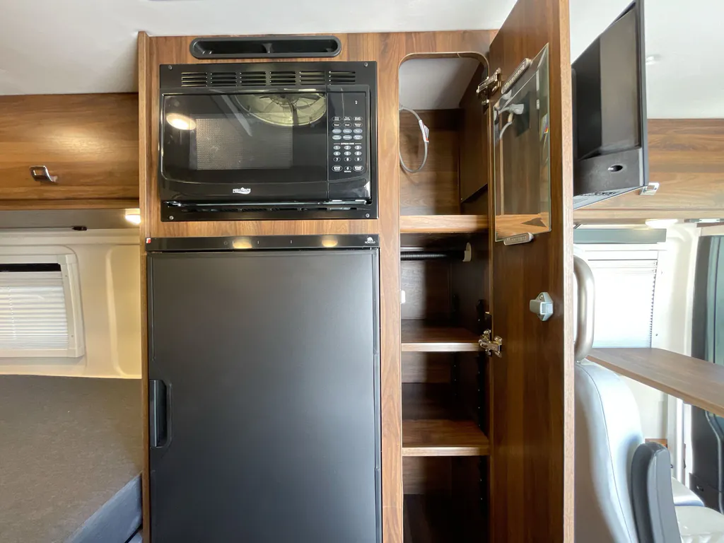 2025 Winnebago Travato 59G, Photos photo 37