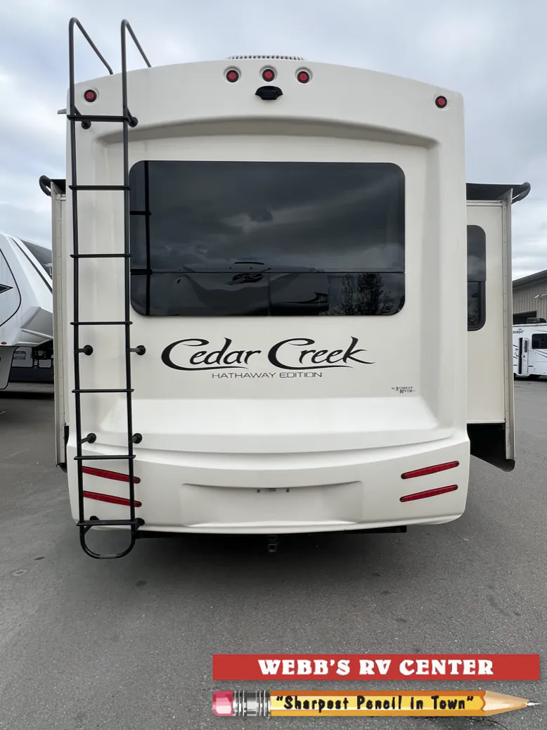 2018 Forest River Cedar Creek Hathaway Edition 36CK2 — Photo 5