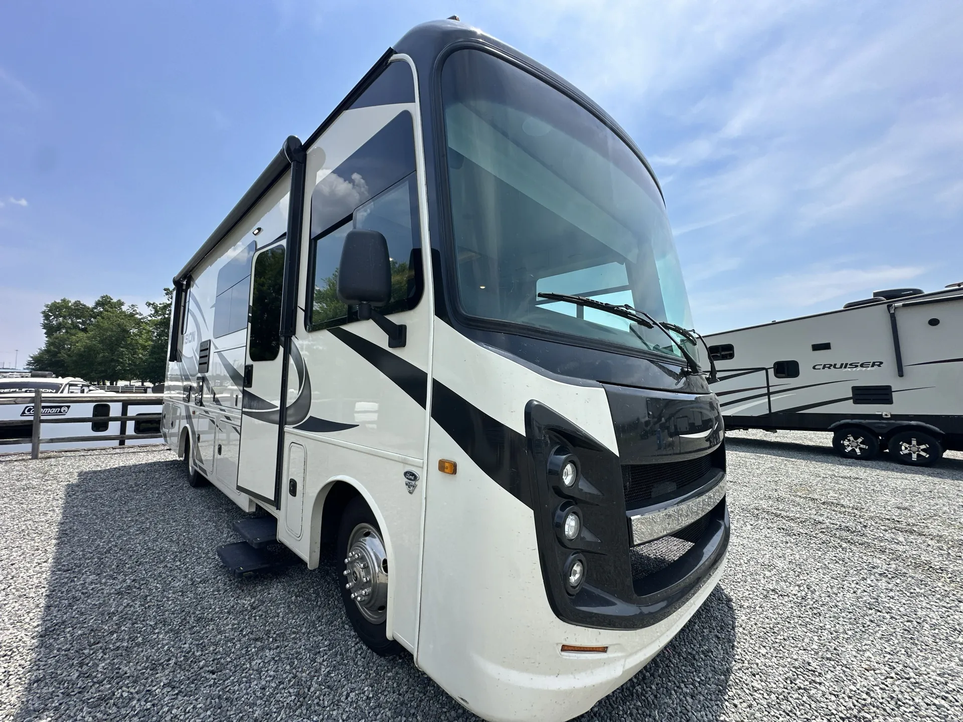 2022 Entegra Coach Vision 27A - Photo 2