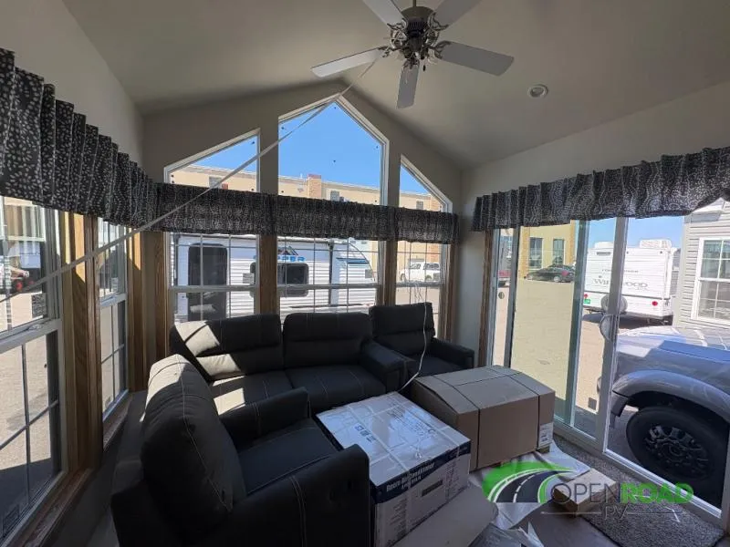 2026 Champion Homes Highland 405 - Photo 4