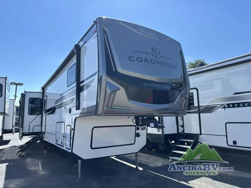 2026 Coachmen Brookstone 370RLLO - Photo 4