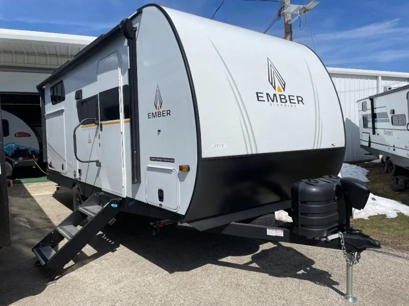 2026 Ember RV E-Series 19ETS - Photo 2