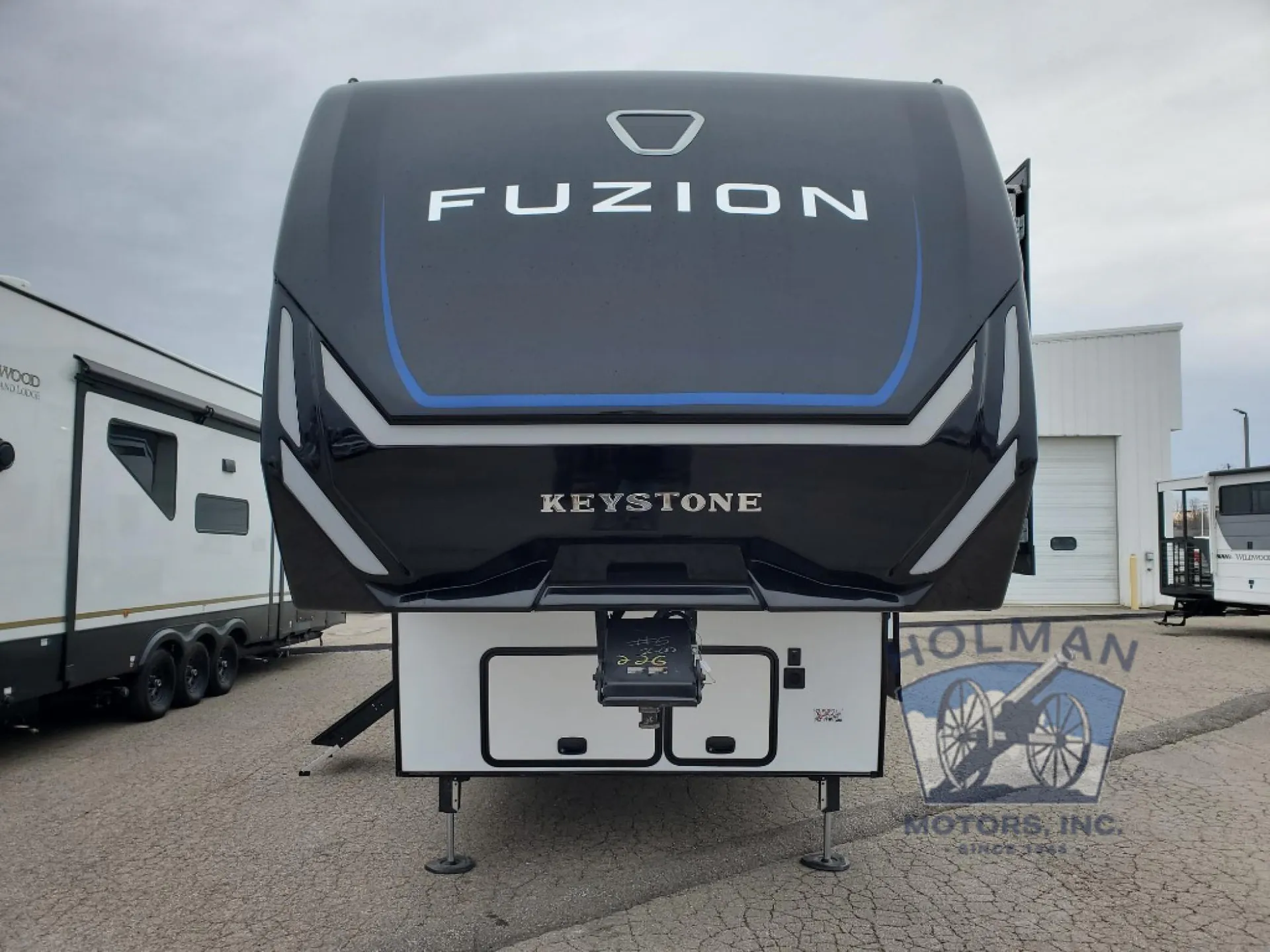 2026 Keystone Fuzion Impact Edition 416 - Photo 3