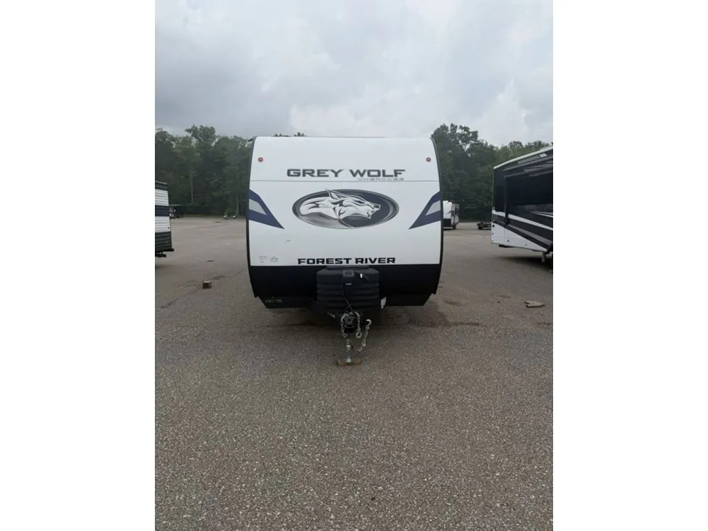 2027 Forest River Cherokee Grey Wolf 26SS, Photos photo 3