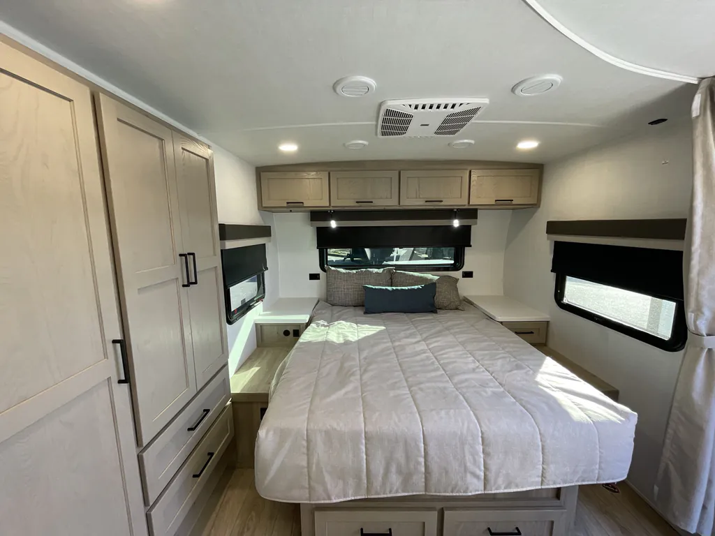 2026 Forest River Flagstaff Micro Lite 25FBD, Photos photo 17