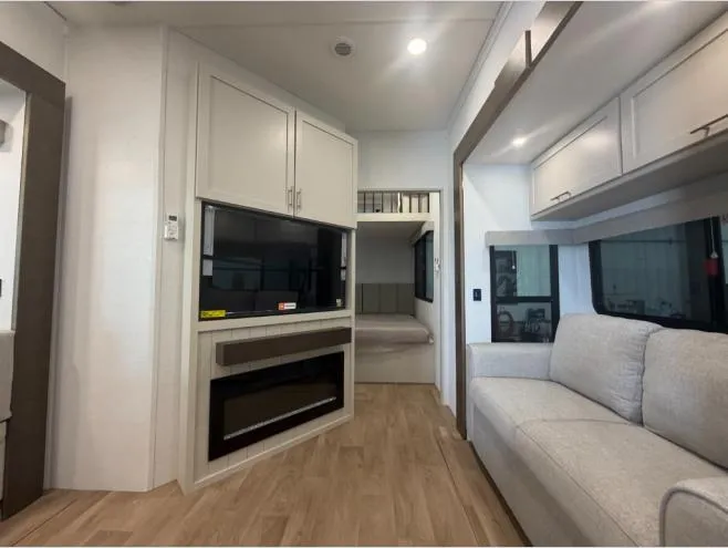 2027 Alliance RV Avenue 38DBL - Photo 4