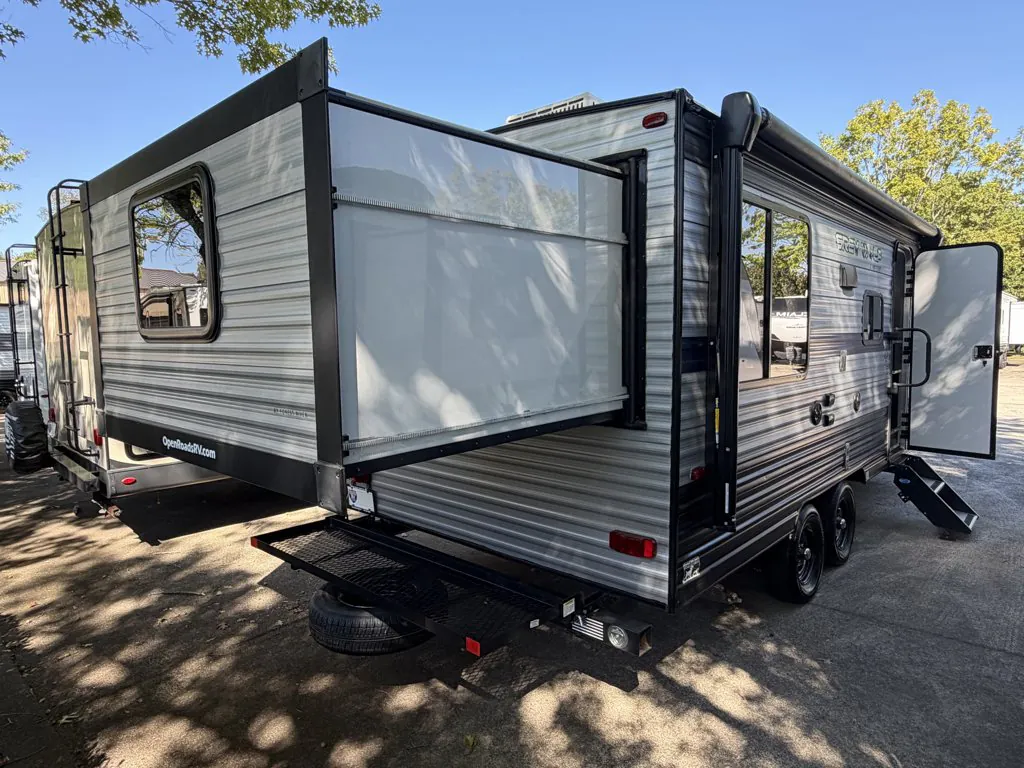 2019 Forest River Cherokee Grey Wolf 19SM, Photos photo 5