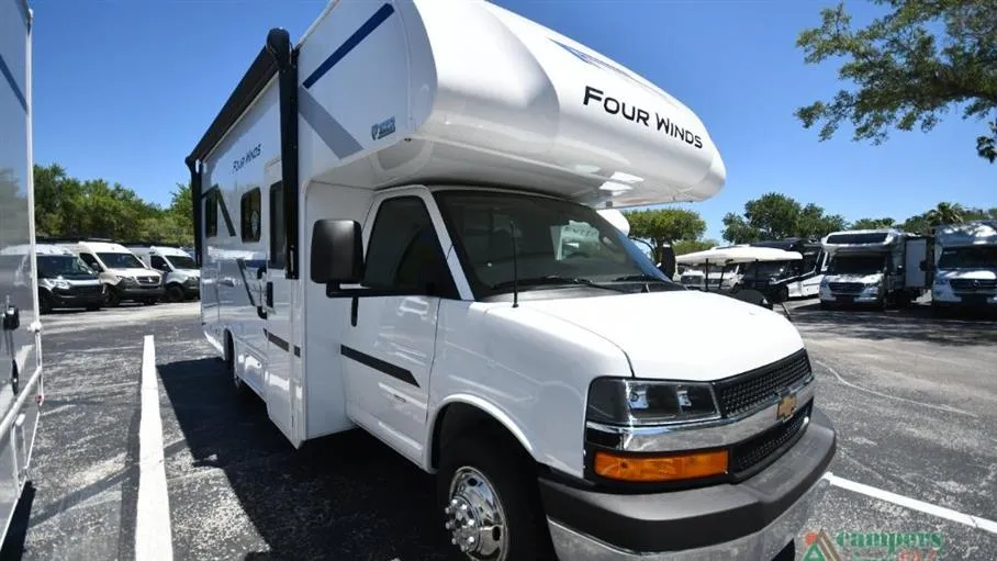 2026 Thor Motor Coach Four Winds 21Z - Photo 2