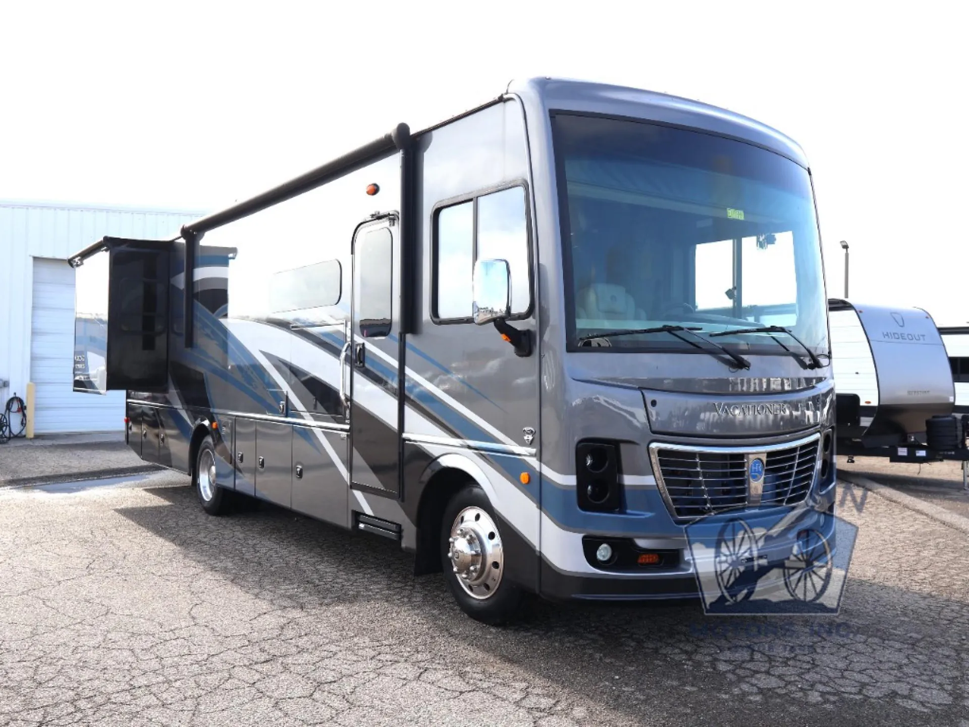 2023 Holiday Rambler Vacationer 33C - Photo 2