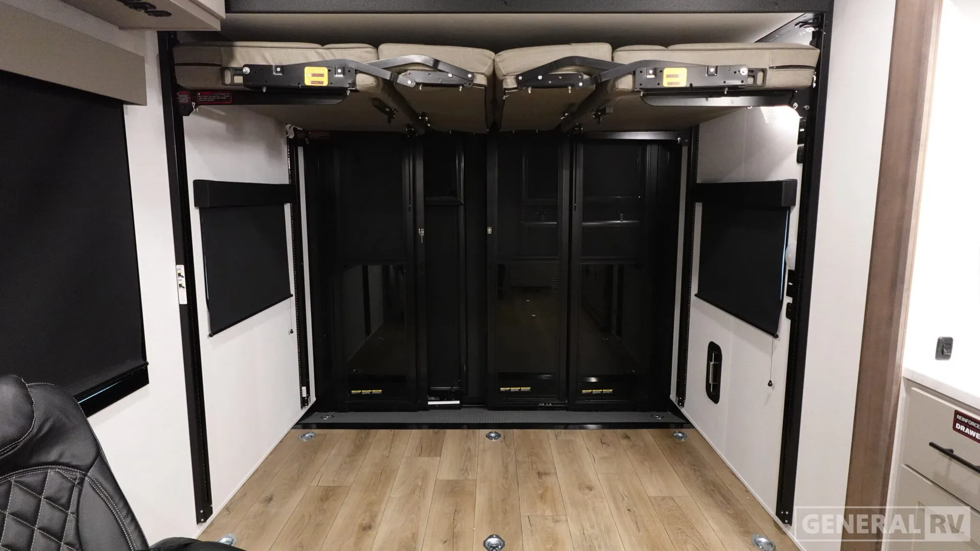 2026 Alliance RV Valor 27T14 - Photo 3