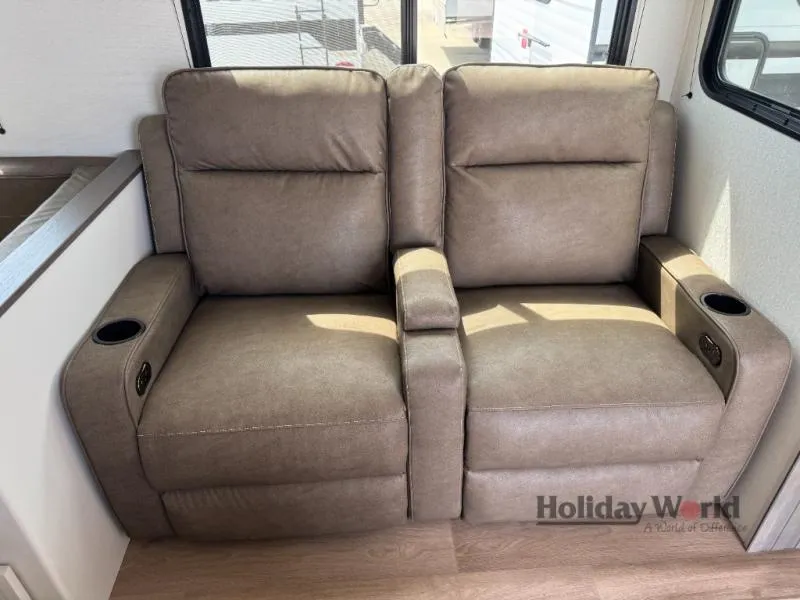 2027 Grand Design Transcend 335BHT - Photo 3