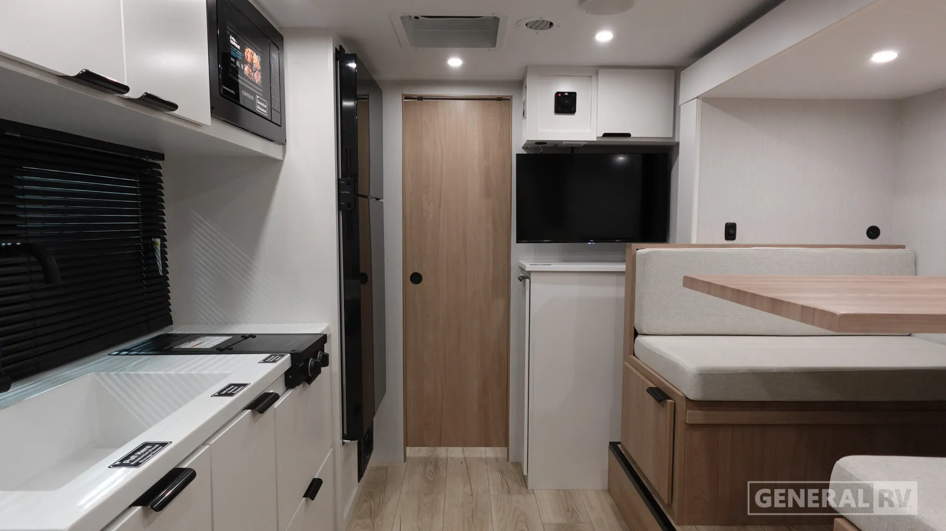 2027 Winnebago Micro Minnie 2108DS - Photo 3