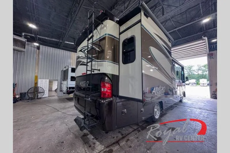 2014 Tiffin Motorhomes Allegro Used    31 SA - Photo 2