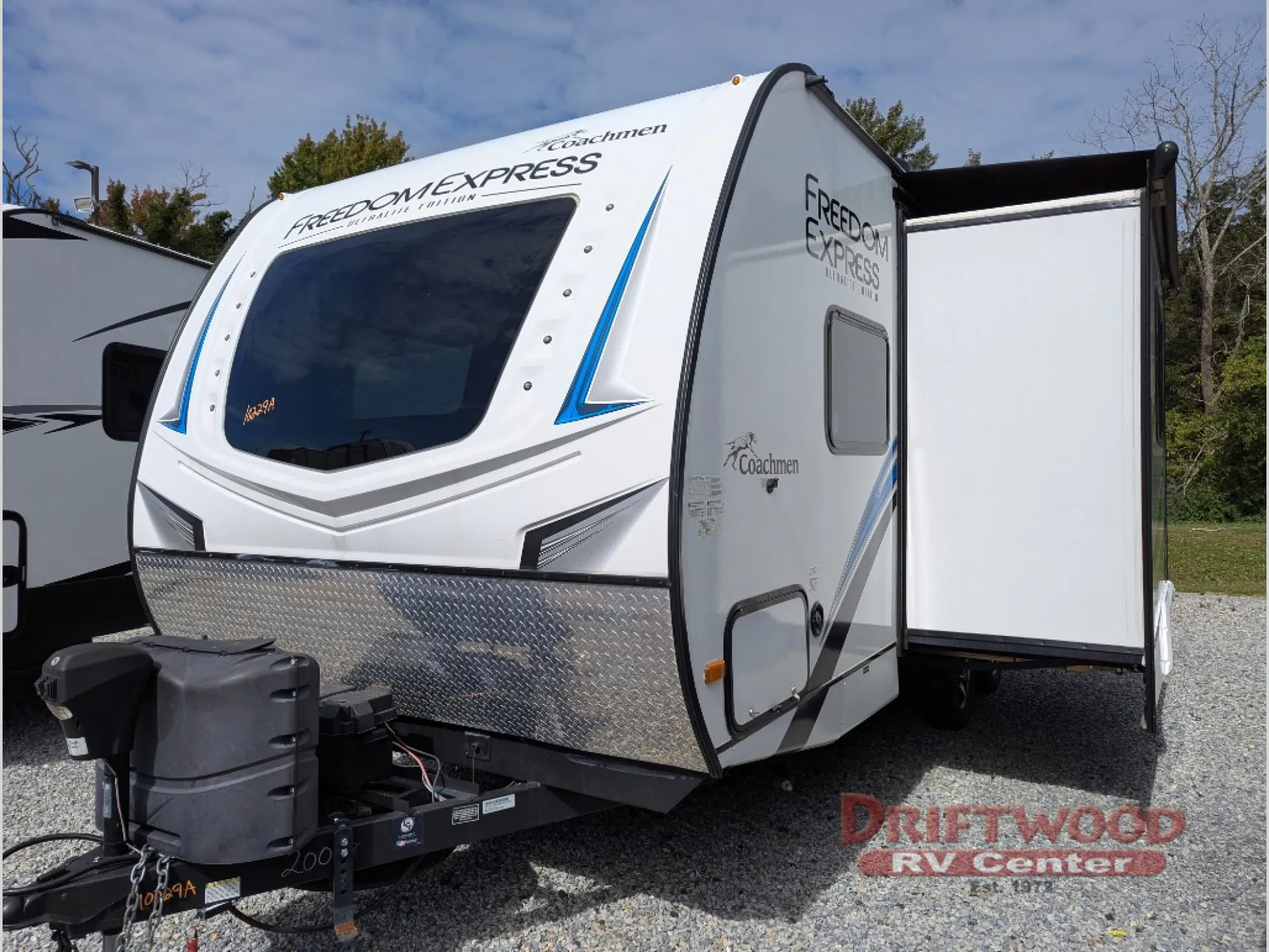 2022 Coachmen Freedom Express Ultra Lite 238BHS - Photo 3