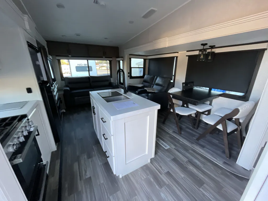 2024 Jayco Eagle HT 28.5RSTS, Photos photo 2