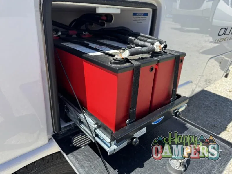 2021 Oliver Travel Trailers Legacy Elite ll Used    Twin Bed - Photo 2