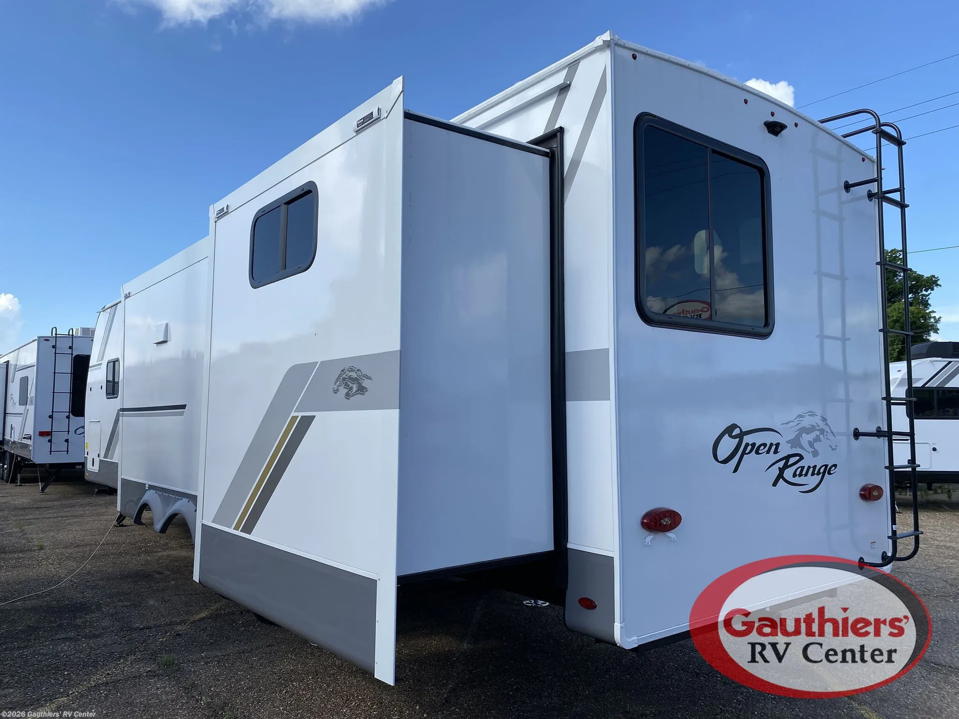 2026 Highland Ridge Open Range Roamer Light Duty 31TBTS dealer photo 8 from Gauthiers RV Center