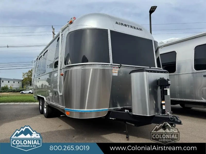2026 Airstream Flying Cloud 23FB - Photo 2