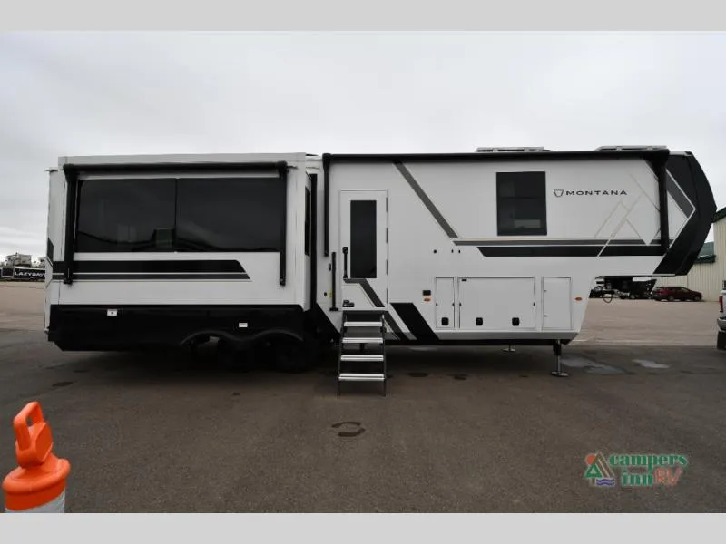 2026 Keystone Montana 3100RL - Photo 4